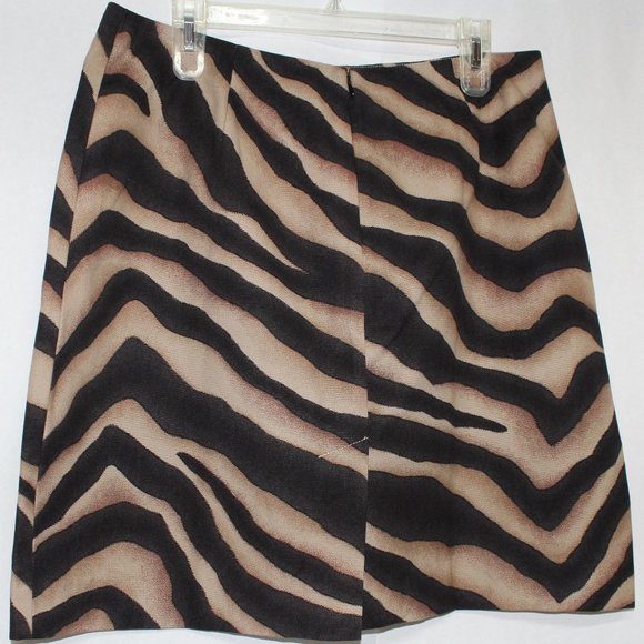Lauren Ralph Lauren Woman Tiger Stripe Print Skirt - Picture 2 of 10